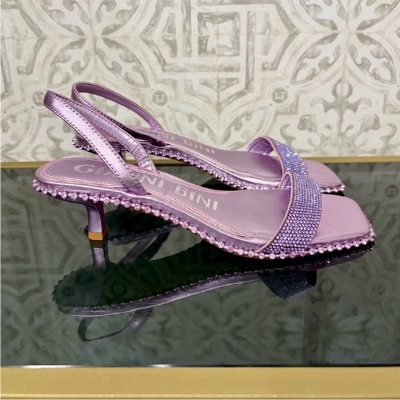 Gianni Bini Elena Bling Studded Detail Low Slingbacks, SZ 6.5 NWOB - Picture 3 of 7